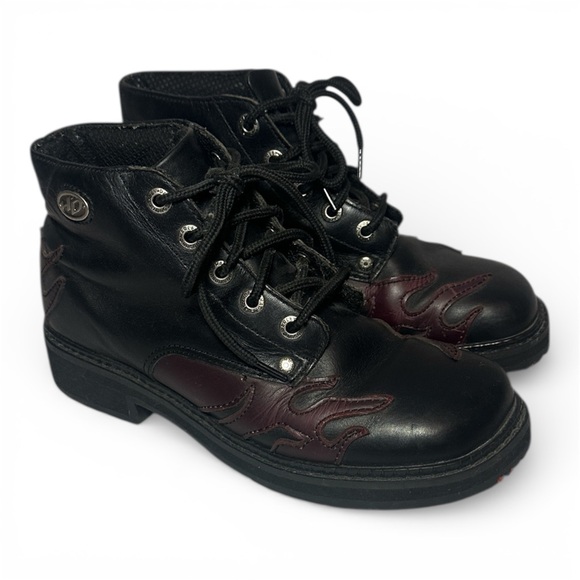 Harley-Davidson Shoes - Vintage Harley Davidson Women’s 7.5 Lace Up Moto Boots Color Changing Flames